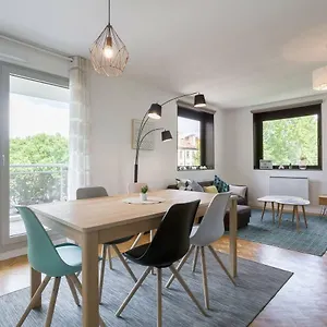  Appartement Centre Confluence 100 M2 Parking Terrasses