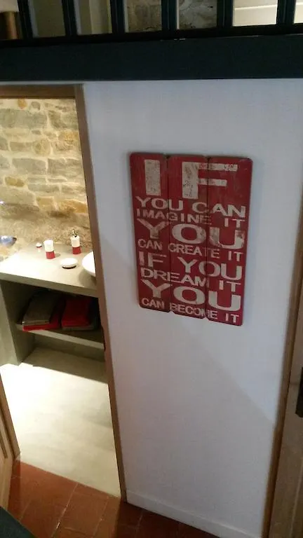 Appartement La Nuit Saint Georges à Lyon France